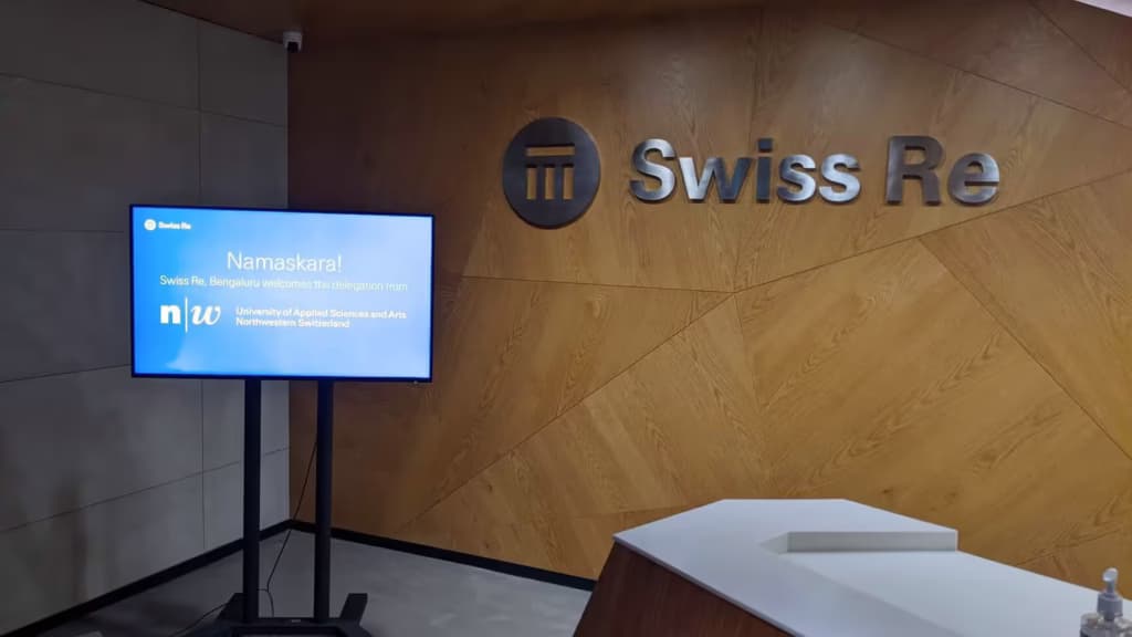 Swiss Re is hiring Apprentice